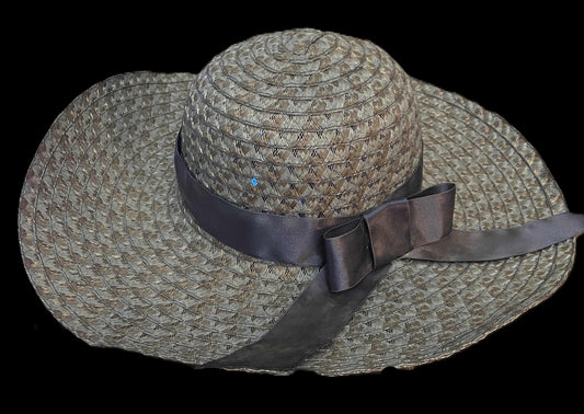 Chapeau de paille tressé